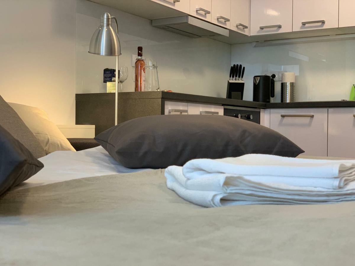 Ap 1 - Apartments 4U Brezinova "Overnight Simply" Hradec Králové Екстериор снимка