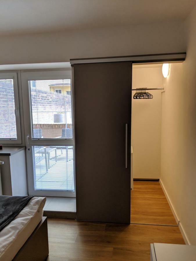 Ap 1 - Apartments 4U Brezinova "Overnight Simply" Hradec Králové Екстериор снимка